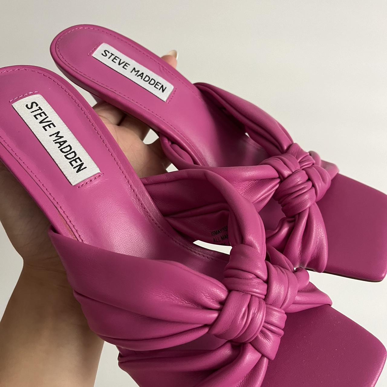 KITTEN HEELS NEVER WORN Steve Madden hot pink