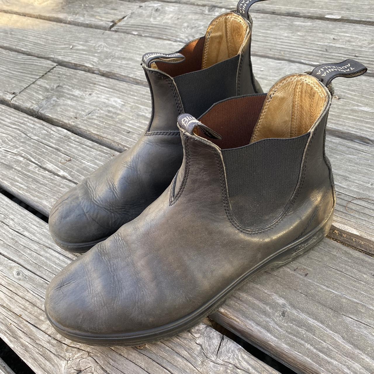 blundstone boots mitre 10