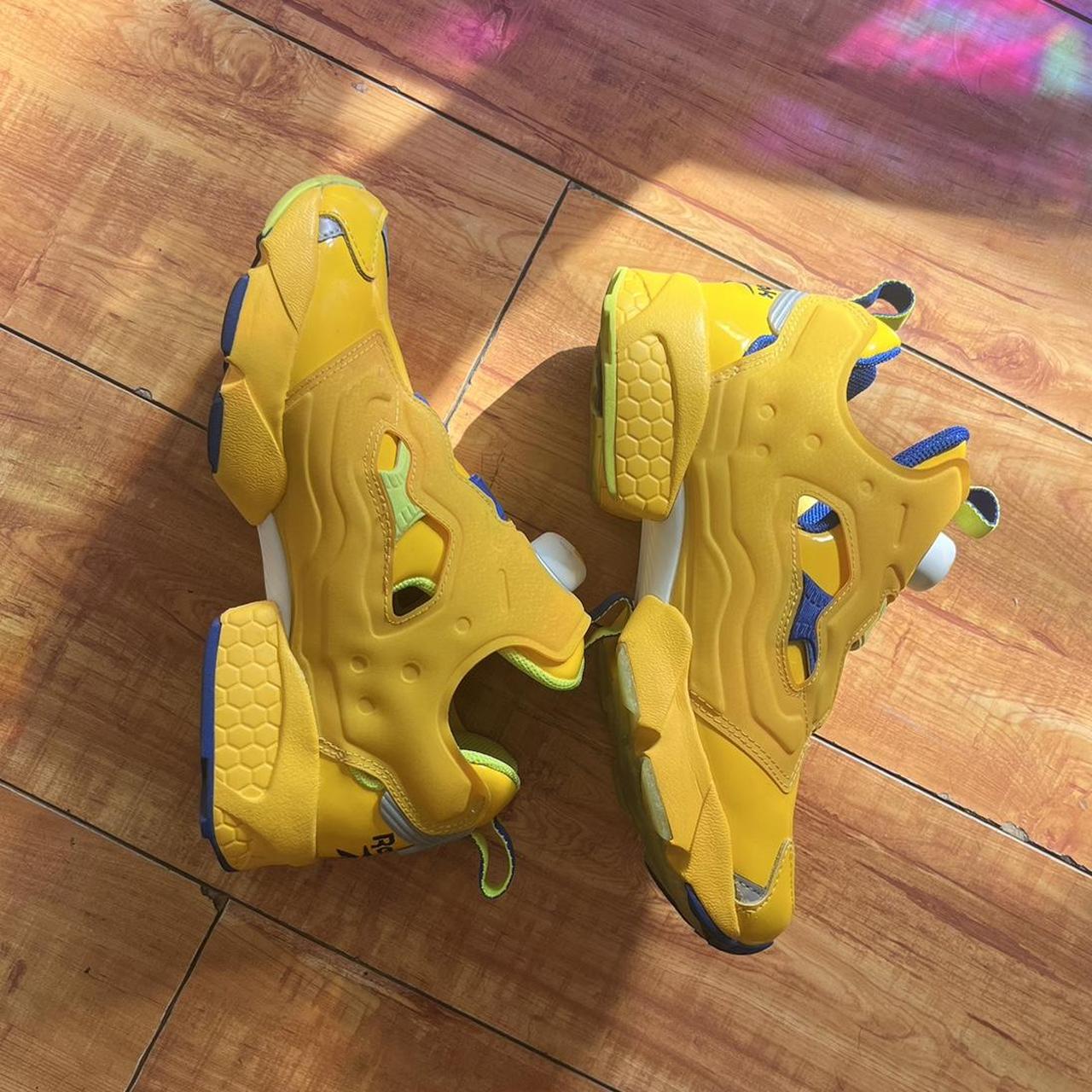 Reebok Instapump Fury Minions Men's Shoes Reebok X Minions