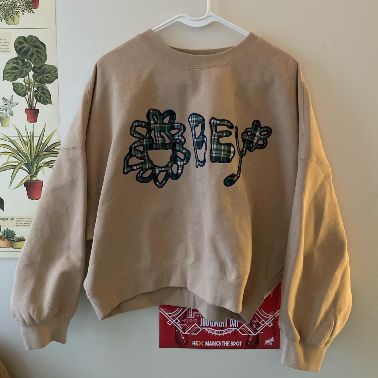 Urban Outfitters Women's Tan Sweatshirt (2)