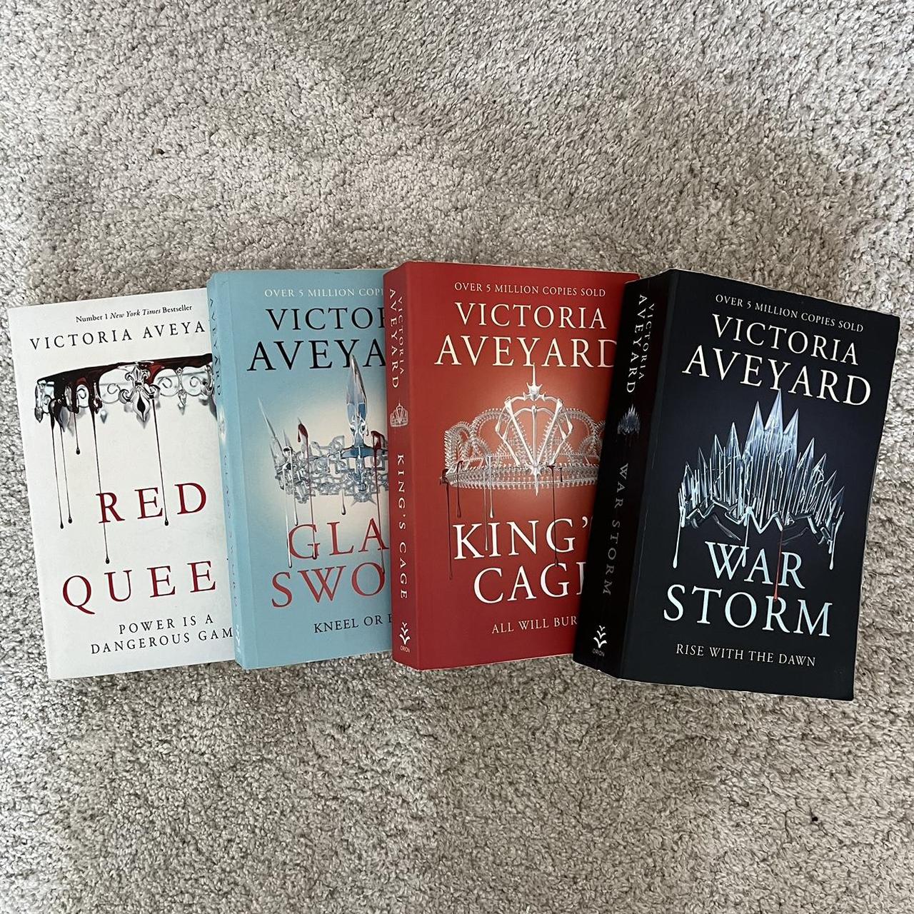 Books - Victoria Aveyard