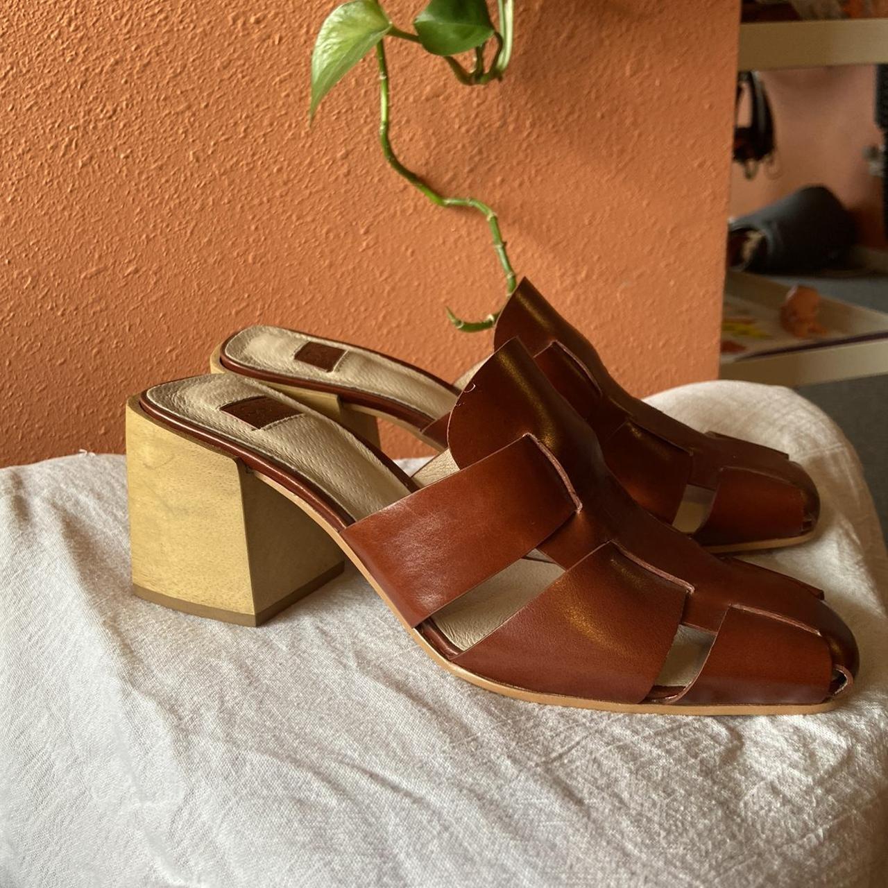 BRAND NEW Louise et cie block wooden heel maroon - Depop