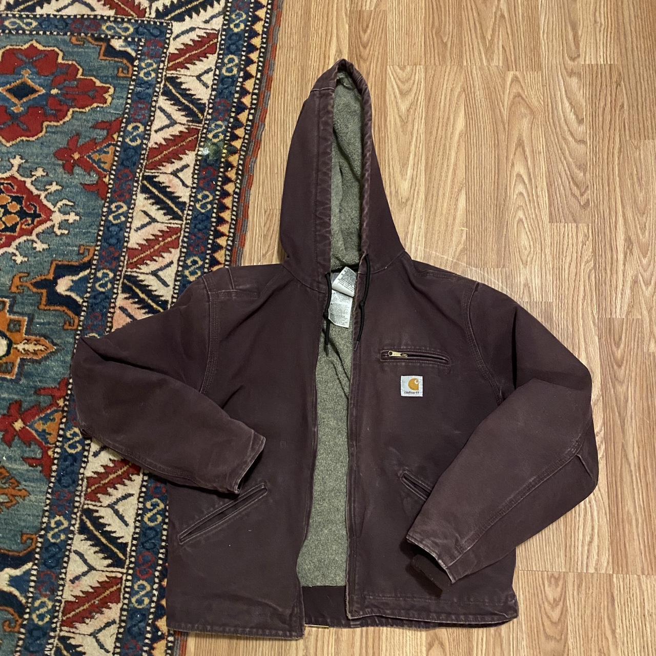 item listed by amna2themax