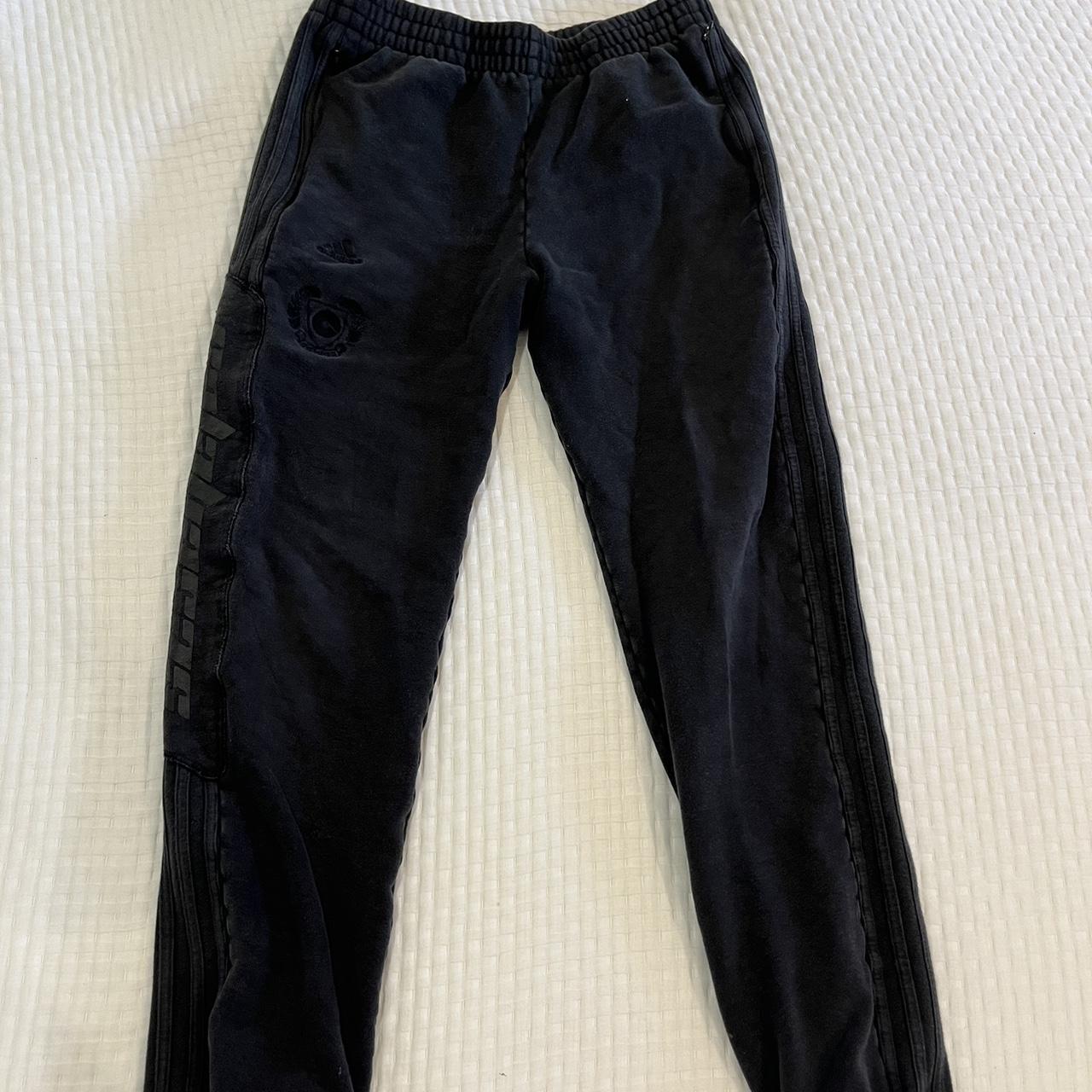 Yeezy store joggers womens