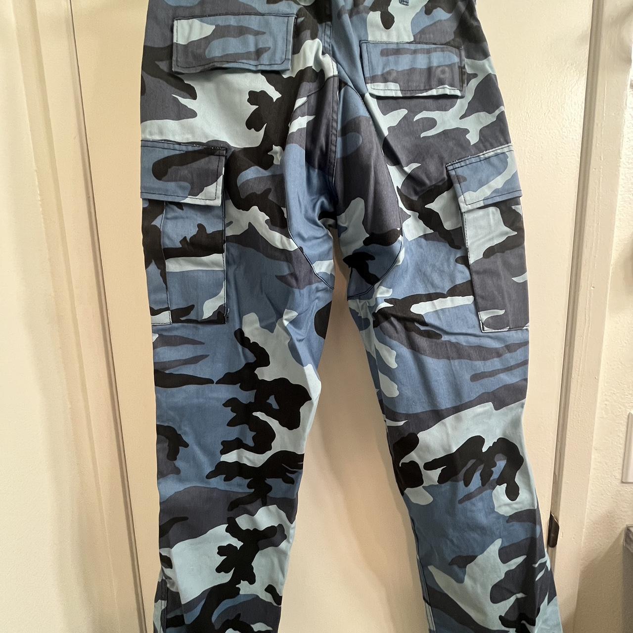 Blue Camouflage Cargo Pants (Waist: 27 in. To 31 in.... - Depop