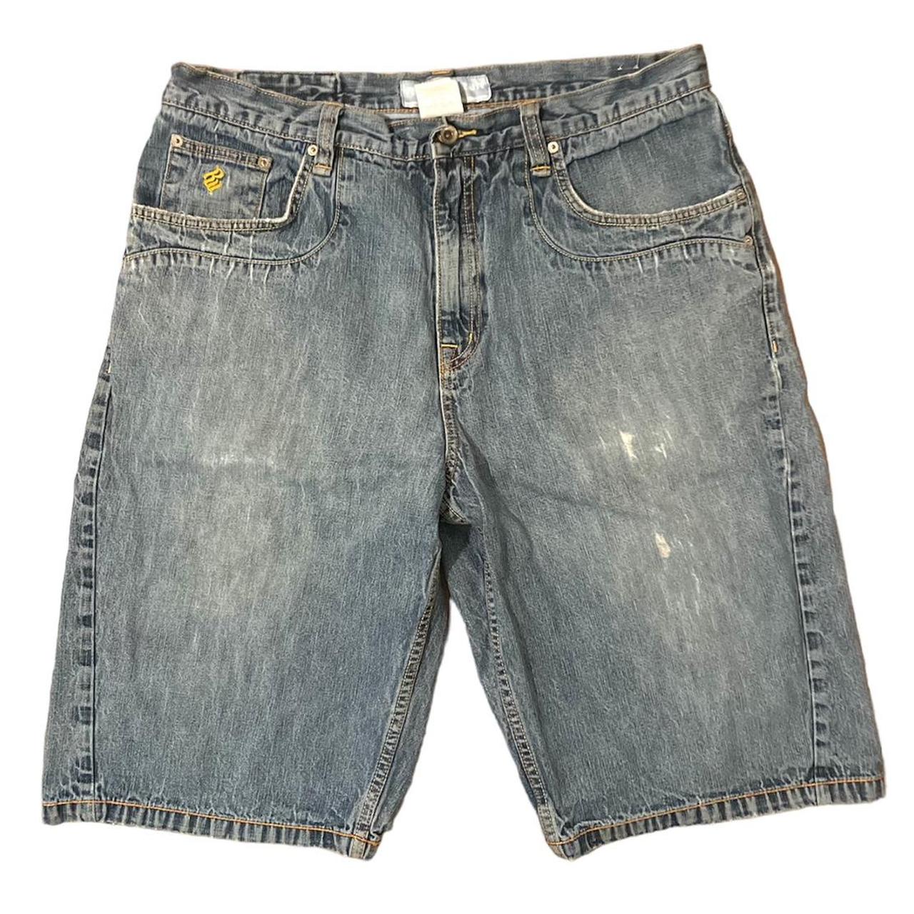 baggy early 2000s rocawear jorts size 38 - dm for... - Depop