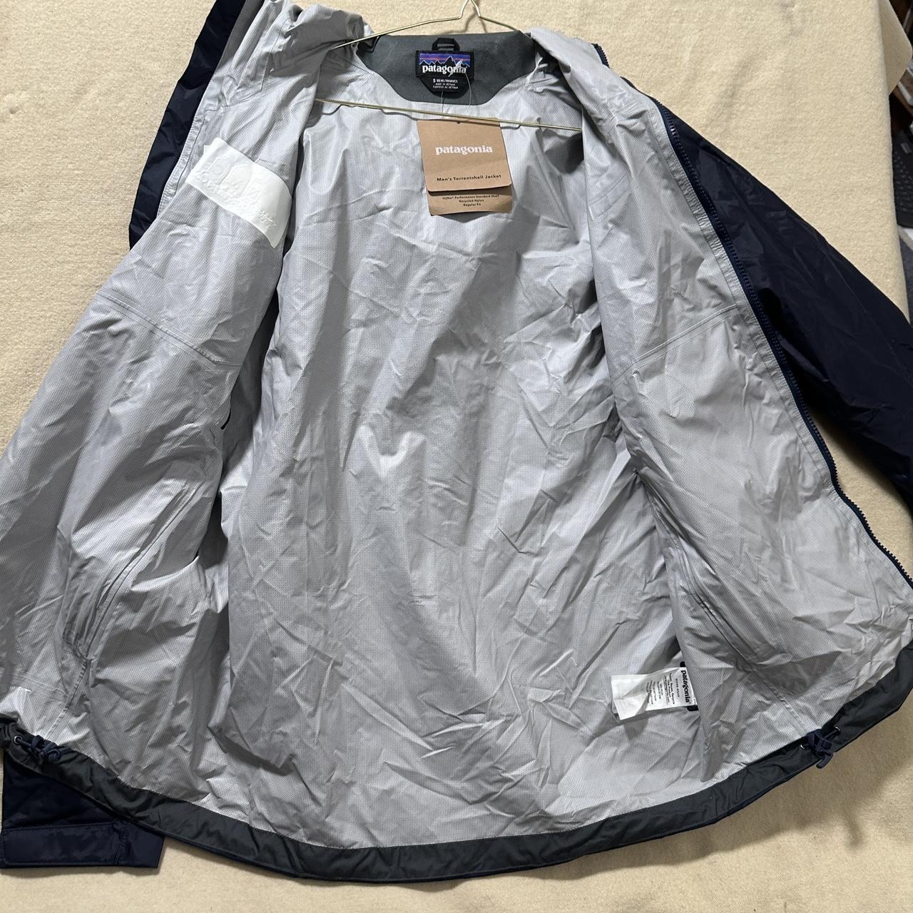 New Men’s Patagonia Torrentshell Rain Jacket