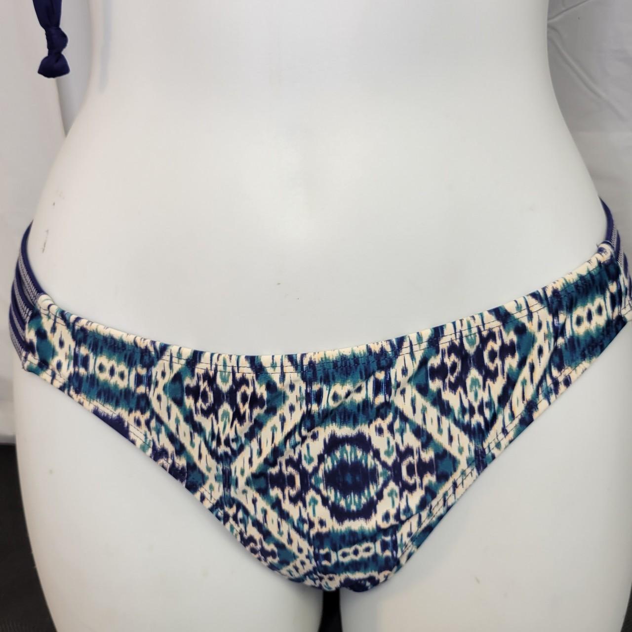 Body Glove Women's White and Blue Bikinis-and-tankini-sets (3)