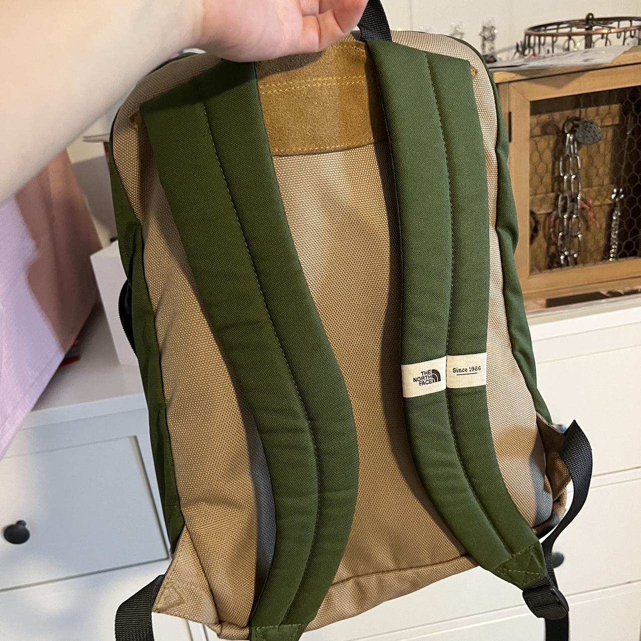 The North Face Women's Green and Tan Bag (2)