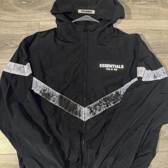 ESSENTIALS FEAR deals OF GOD ANORAK WINDBREAKER L