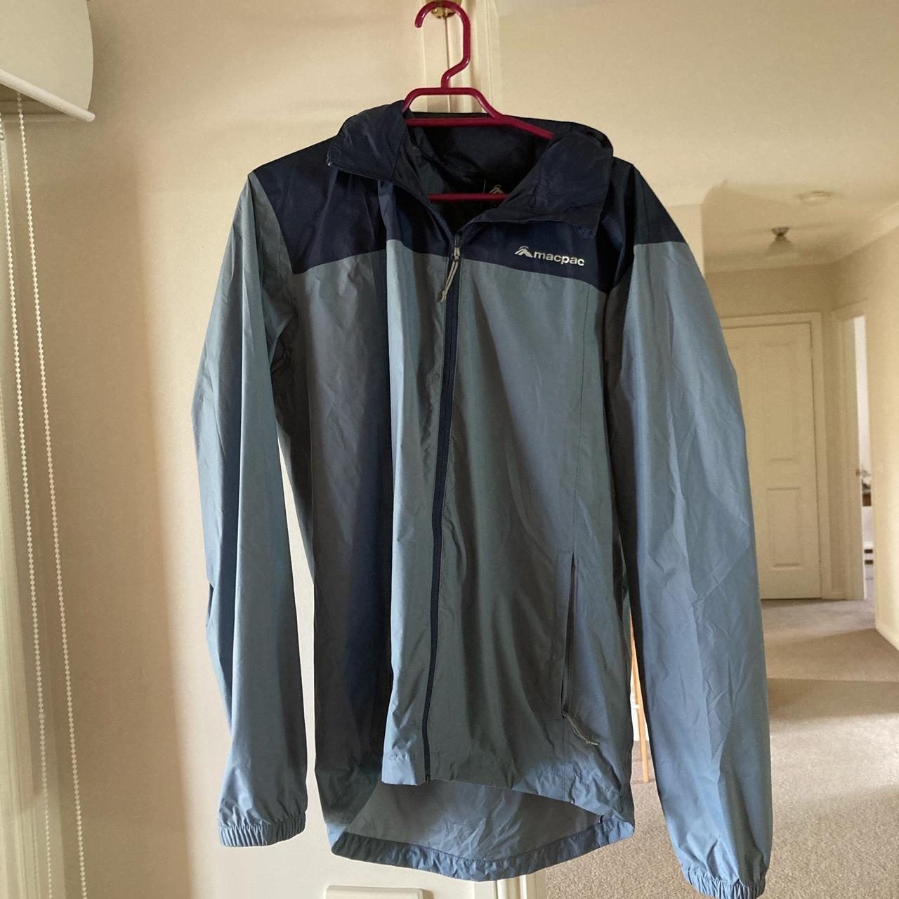 BNWOT Macpac rain jacket size medium ☔️... - Depop