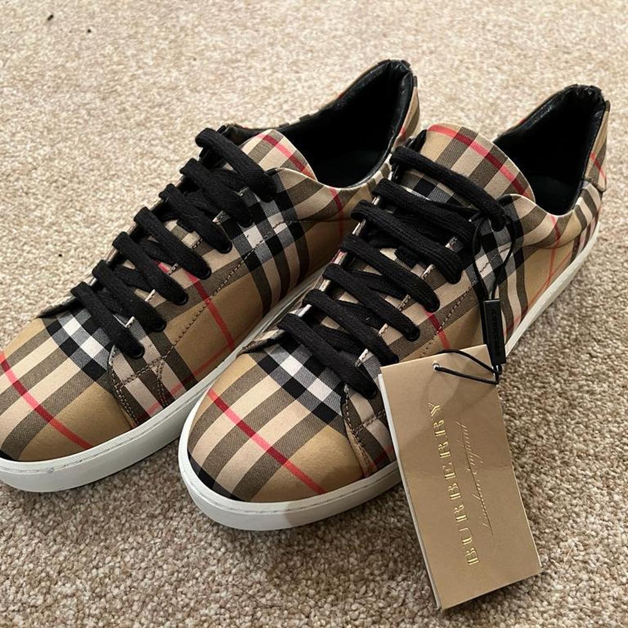 Burberry Men's Trainers | Depop