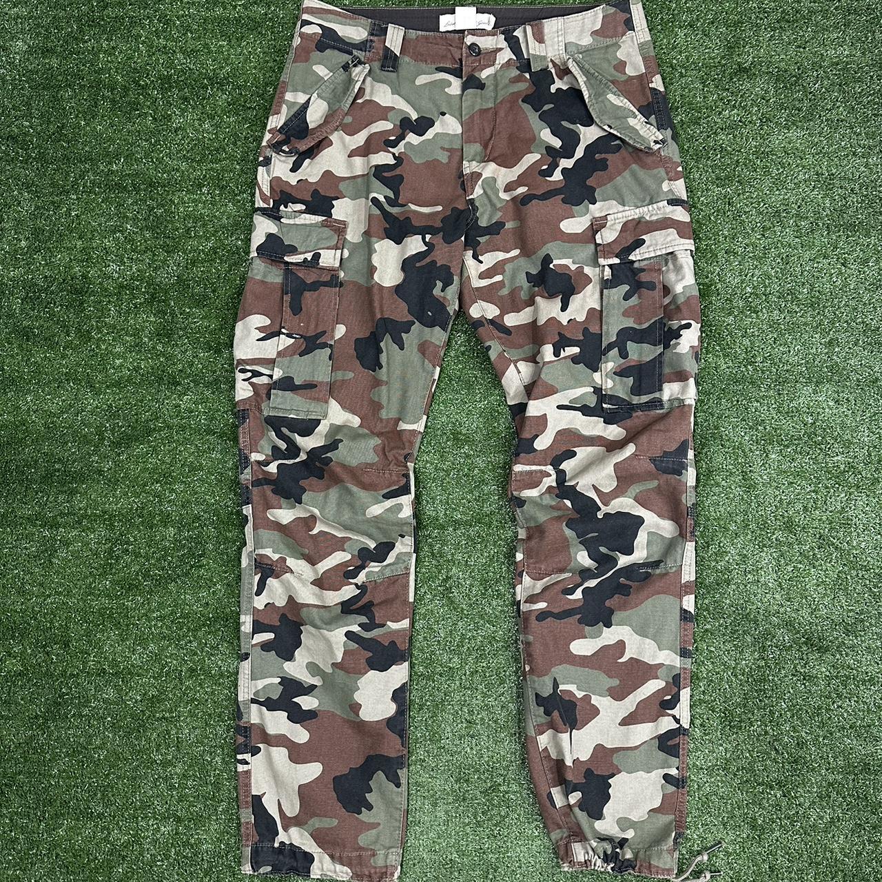 Camo pants outlet h&m