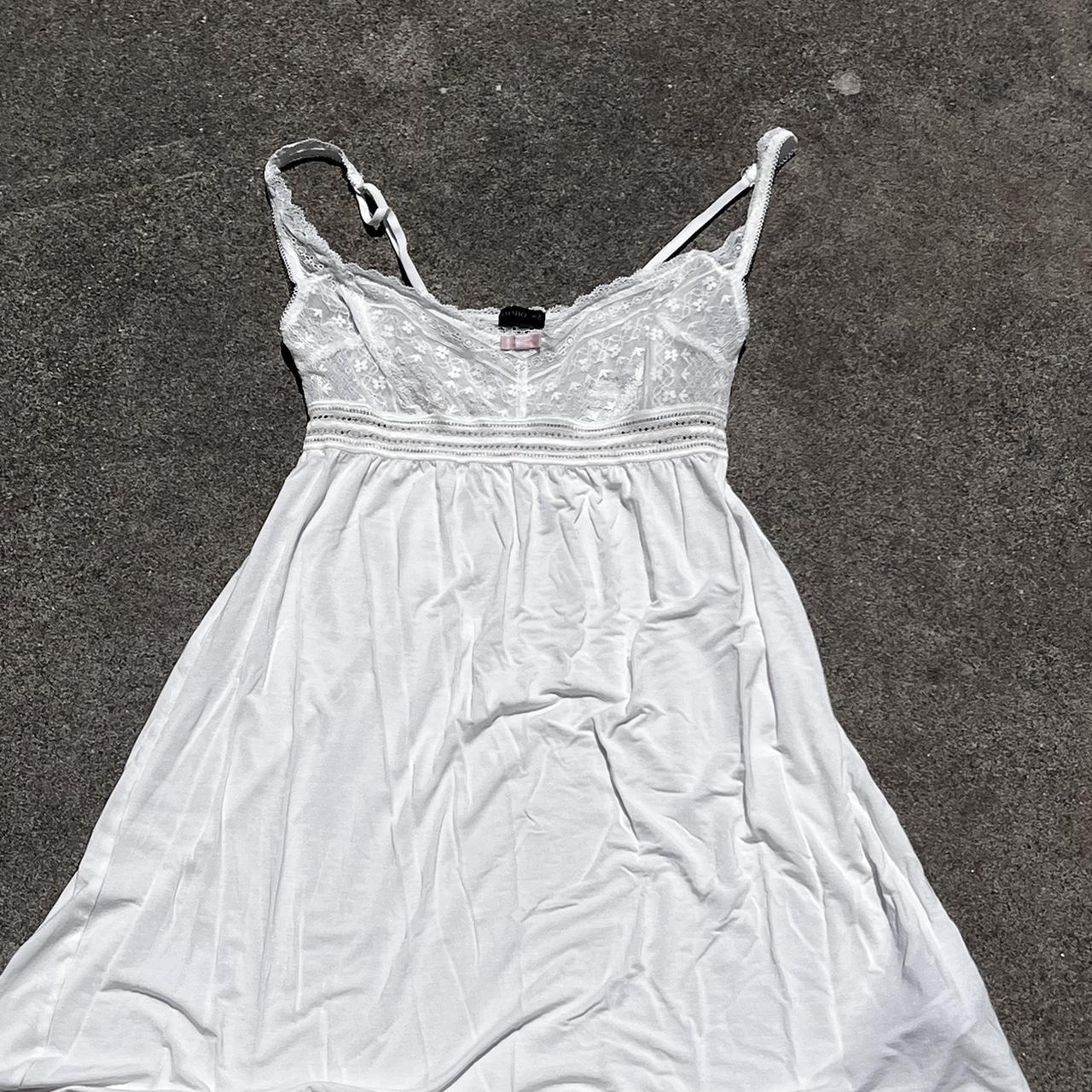 OYSHO Women's White Nightwear | Depop