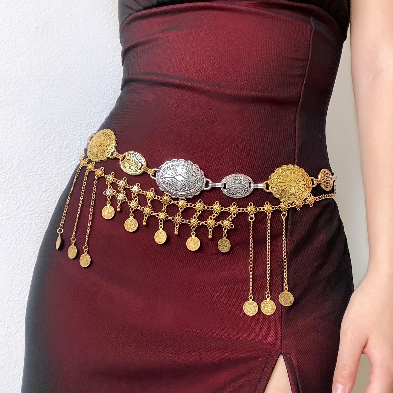 item listed by accessory_addict
