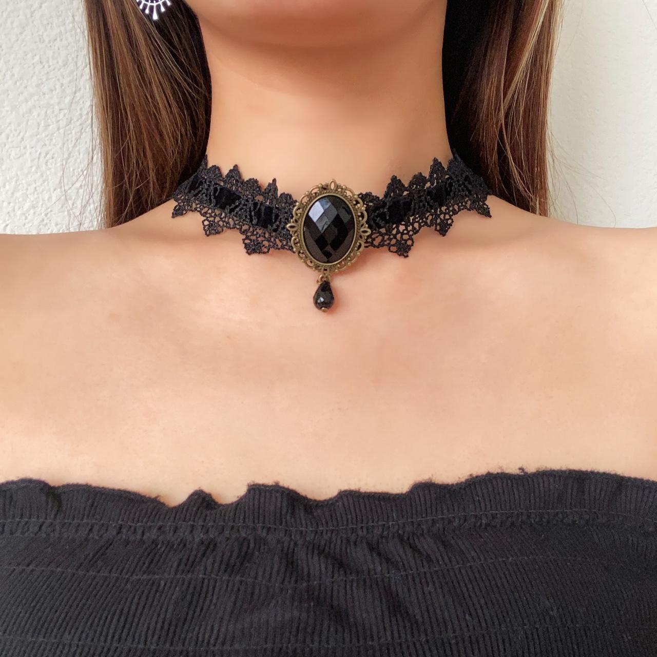 item listed by accessory_addict