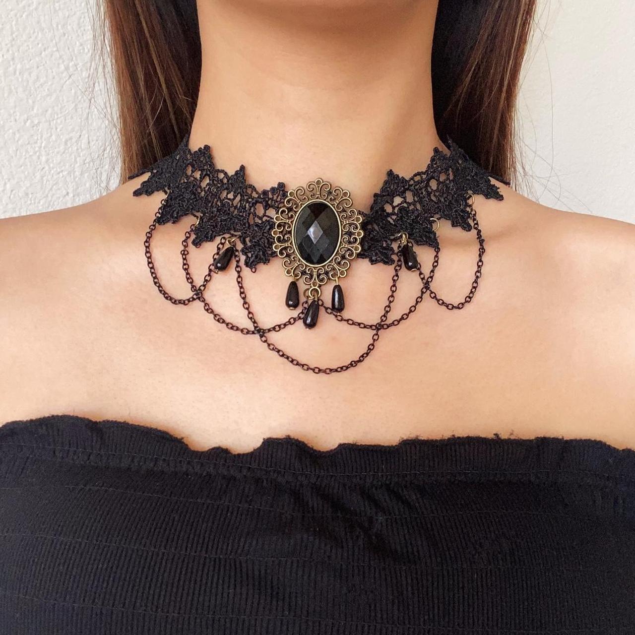 item listed by accessory_addict