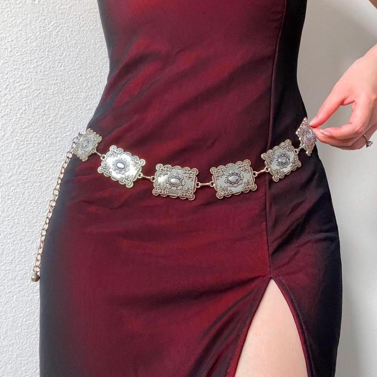item listed by accessory_addict