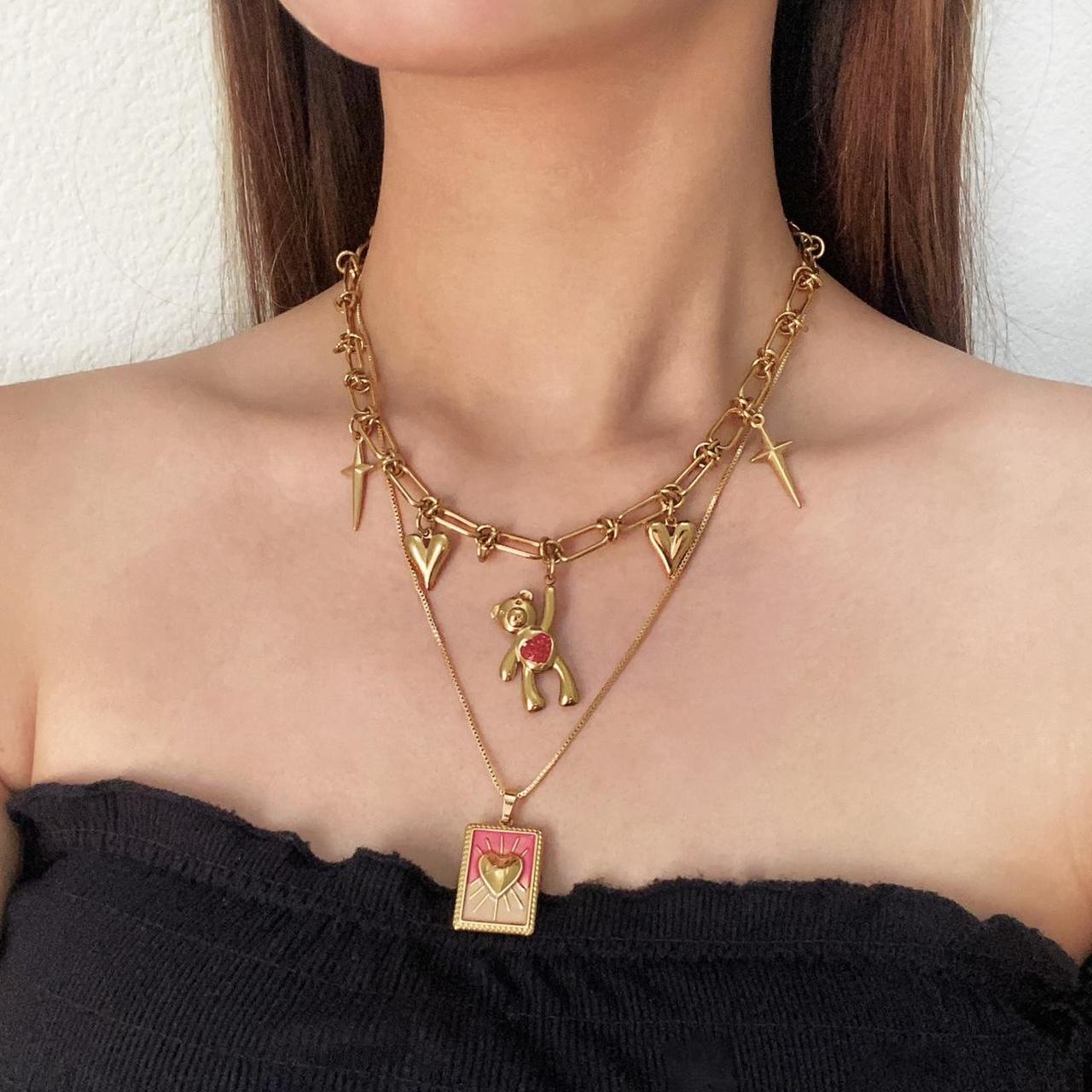 item listed by accessory_addict