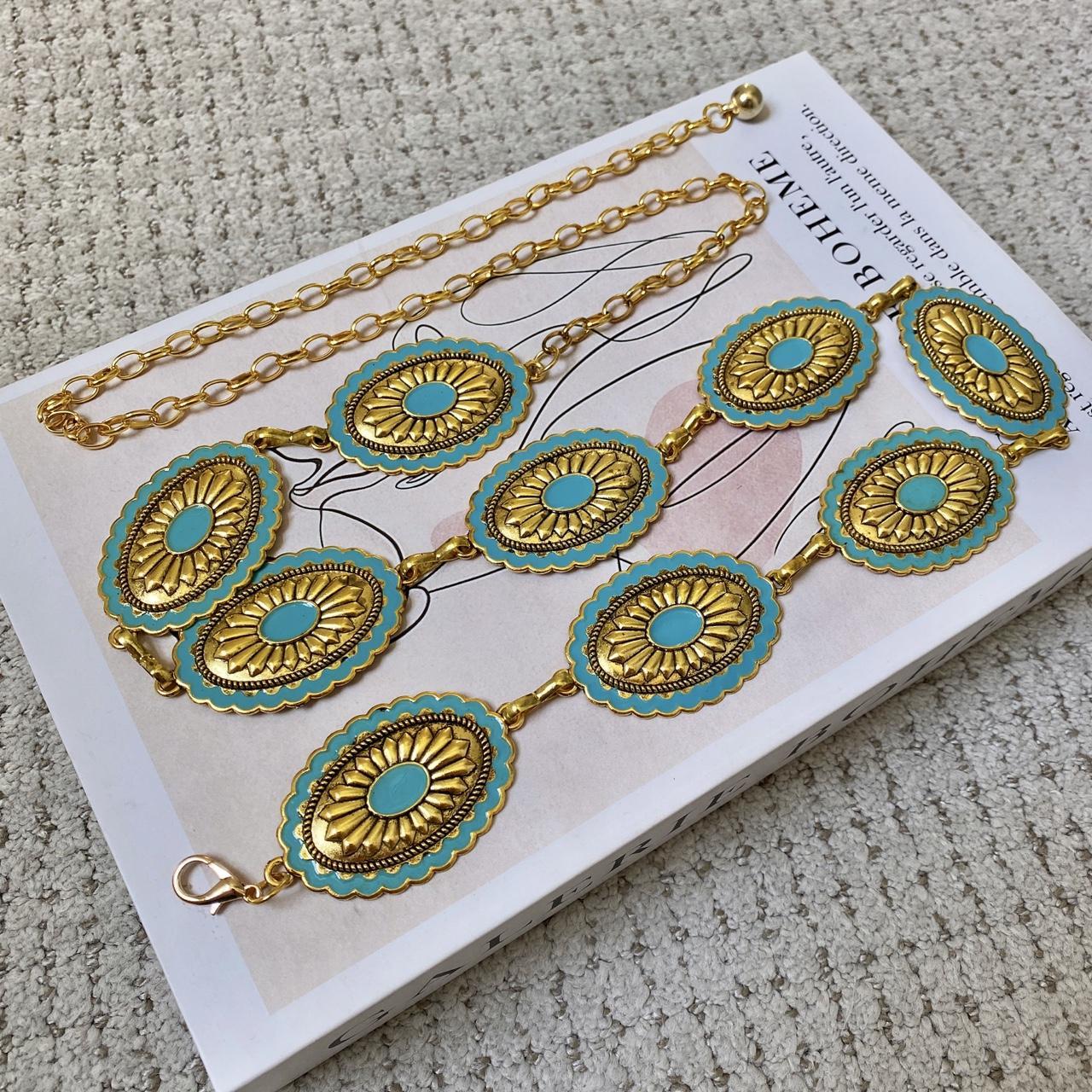item listed by accessory_addict