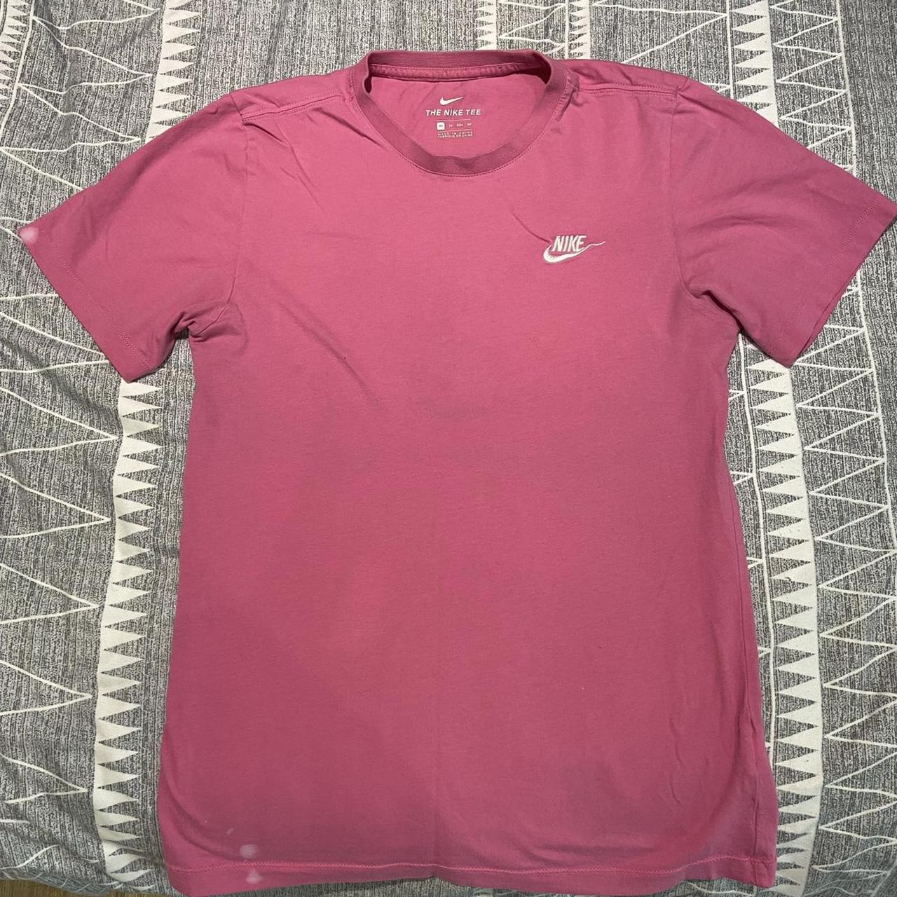 mens nike pink tshirt