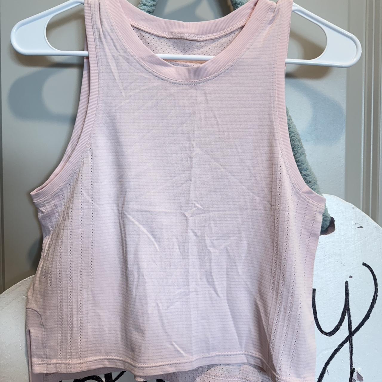 item listed by bentleydalton_