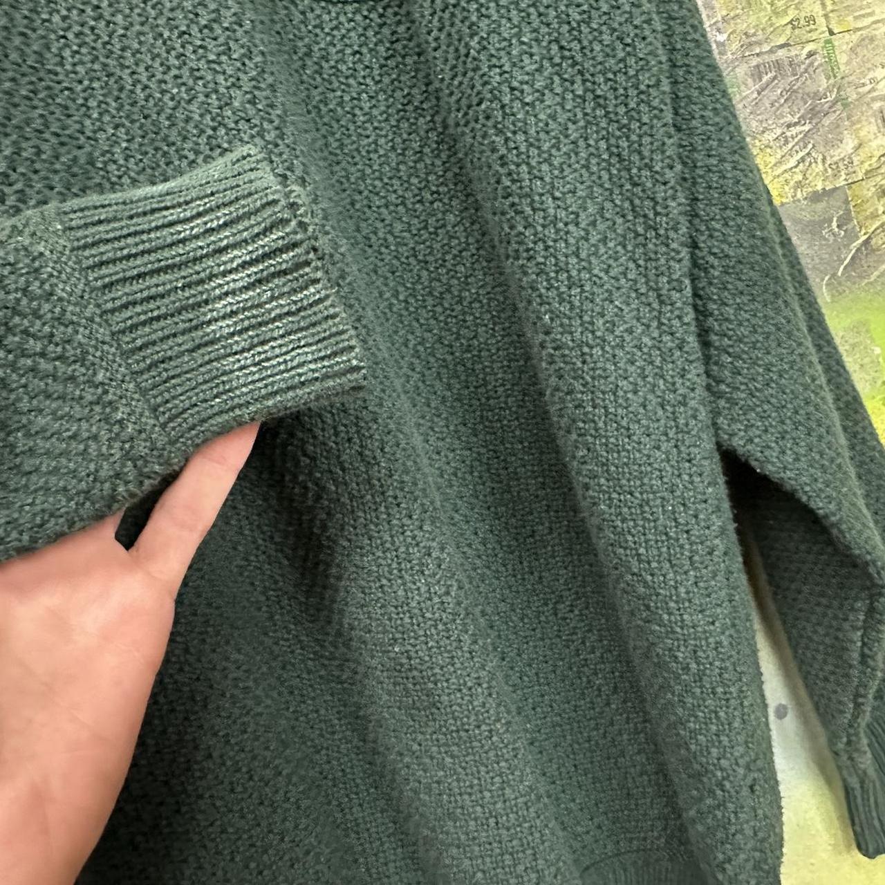 Vintage 90s / 00s fly fishing sweater in a green