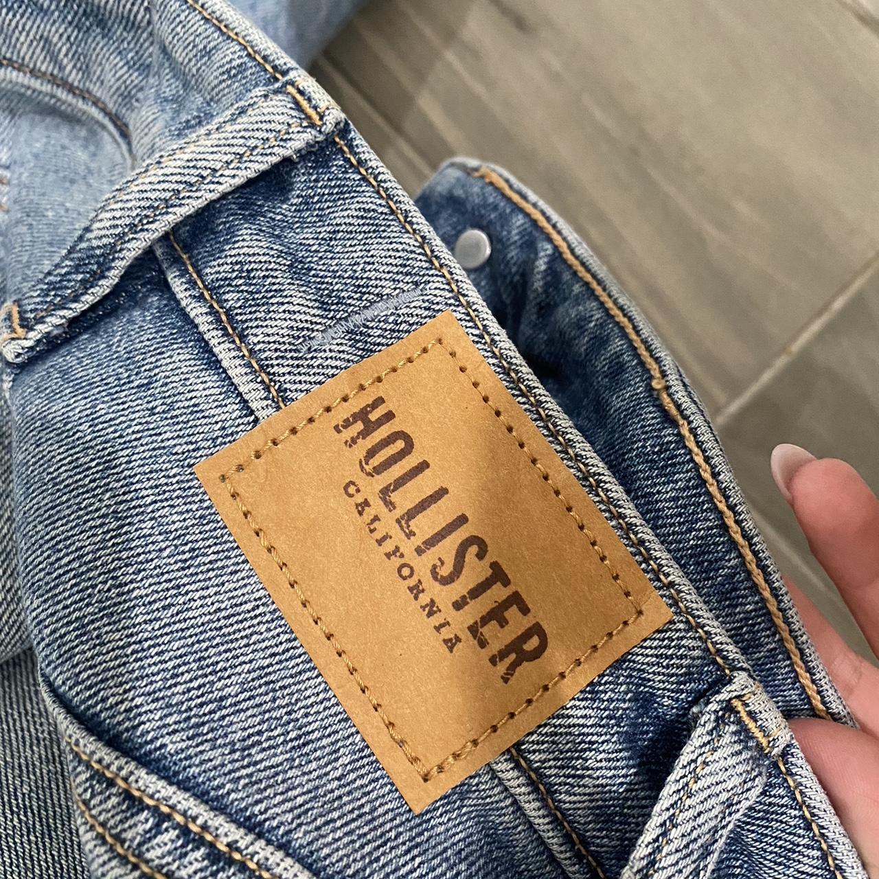 Hollister Ultra High Rise Dad Jeans Size 00 N 24 Waist - Depop