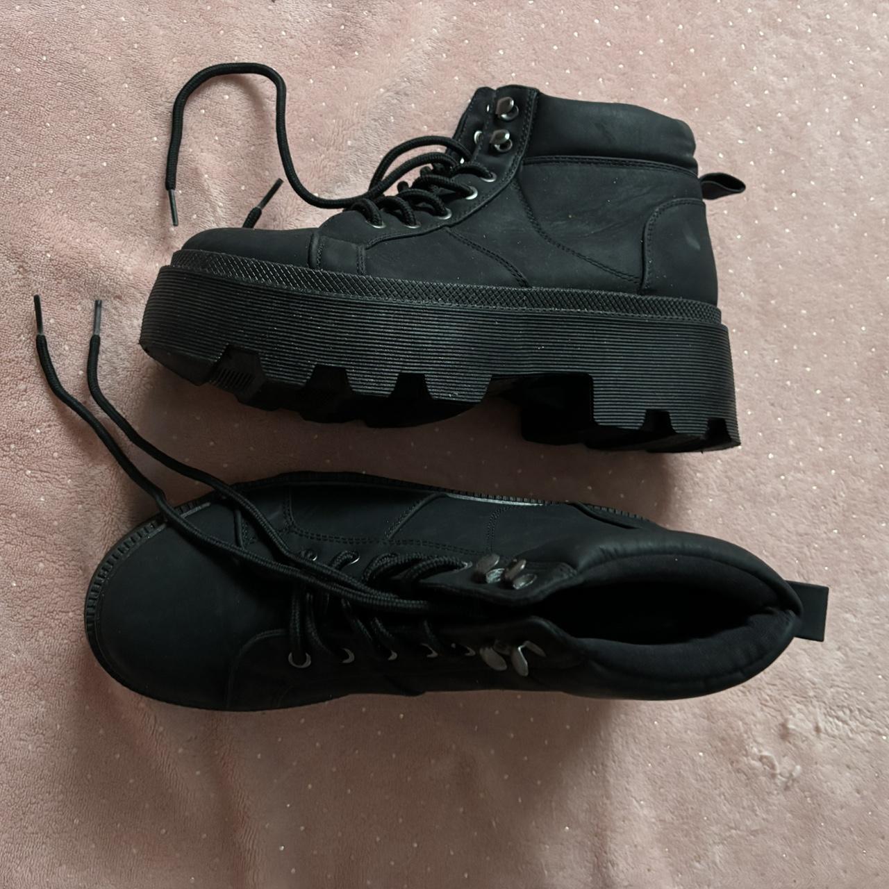 combat boots without laces