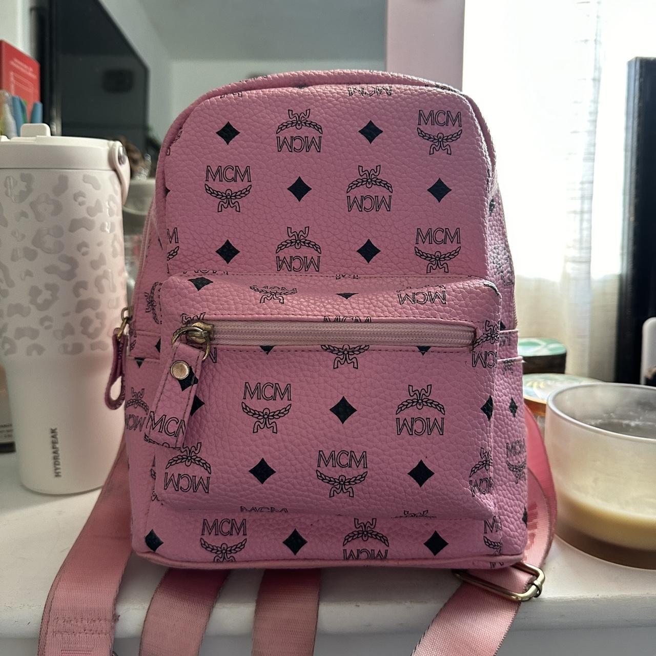 Aphmau Backpack! In new condition, has lots of - Depop