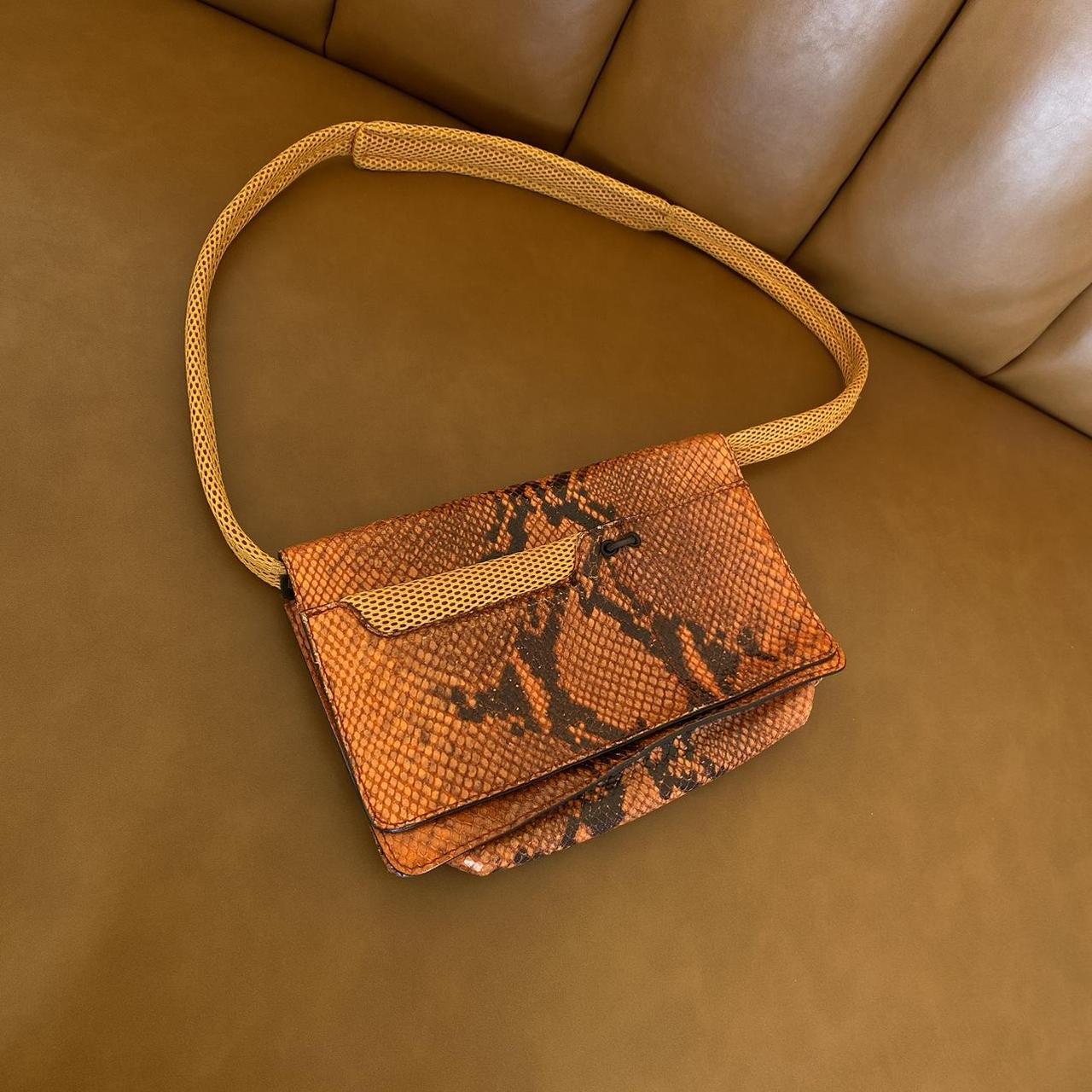 小物 FW2000 MIU MIU PYTHON WALLET Card wallet Miu Miu Beige in Water snake - 15554964