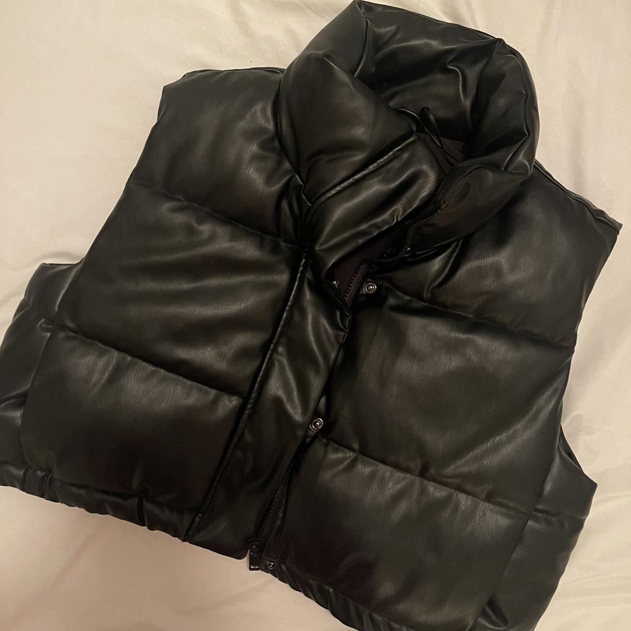 Zara Women's Gilet | Depop