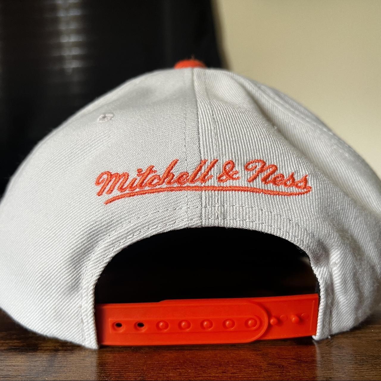 NFL Vintage Cleveland Browns Logo Mitchell & Ness