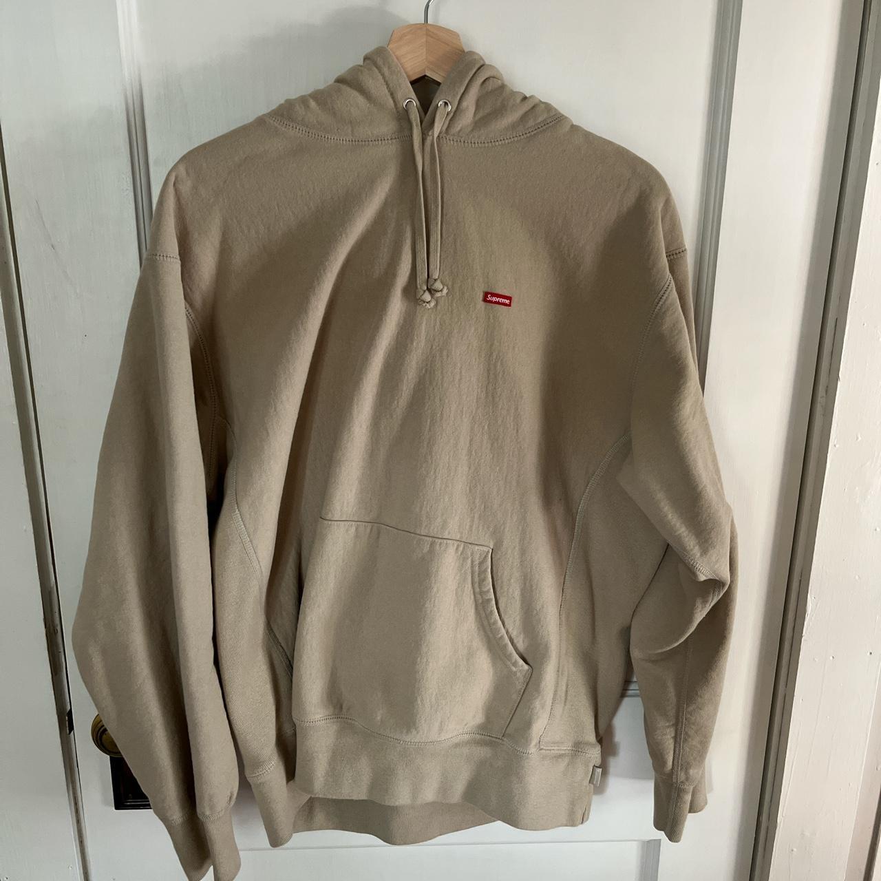 Supreme bogo hoodie! Has been worn a good amount - Depop