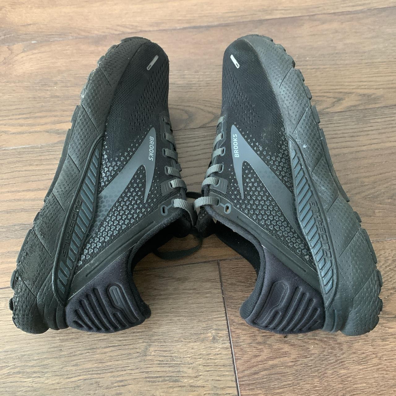 BROOKS Adrenaline GTS 22 Road Running Trainers size... - Depop