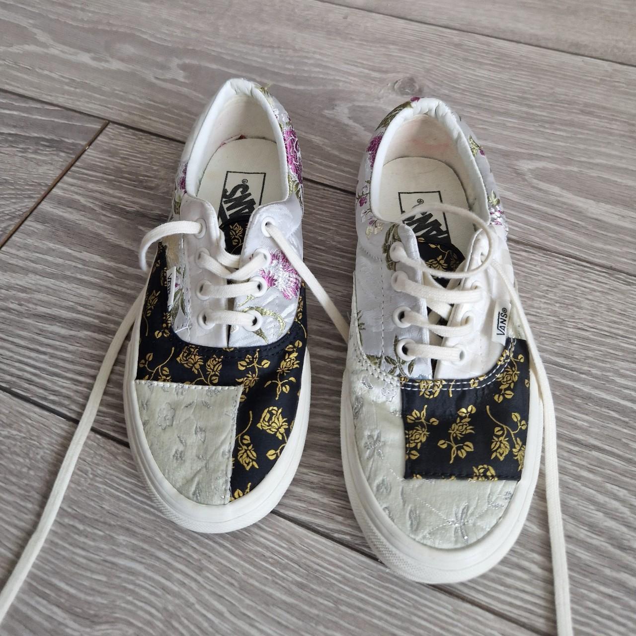 Gold floral outlet vans