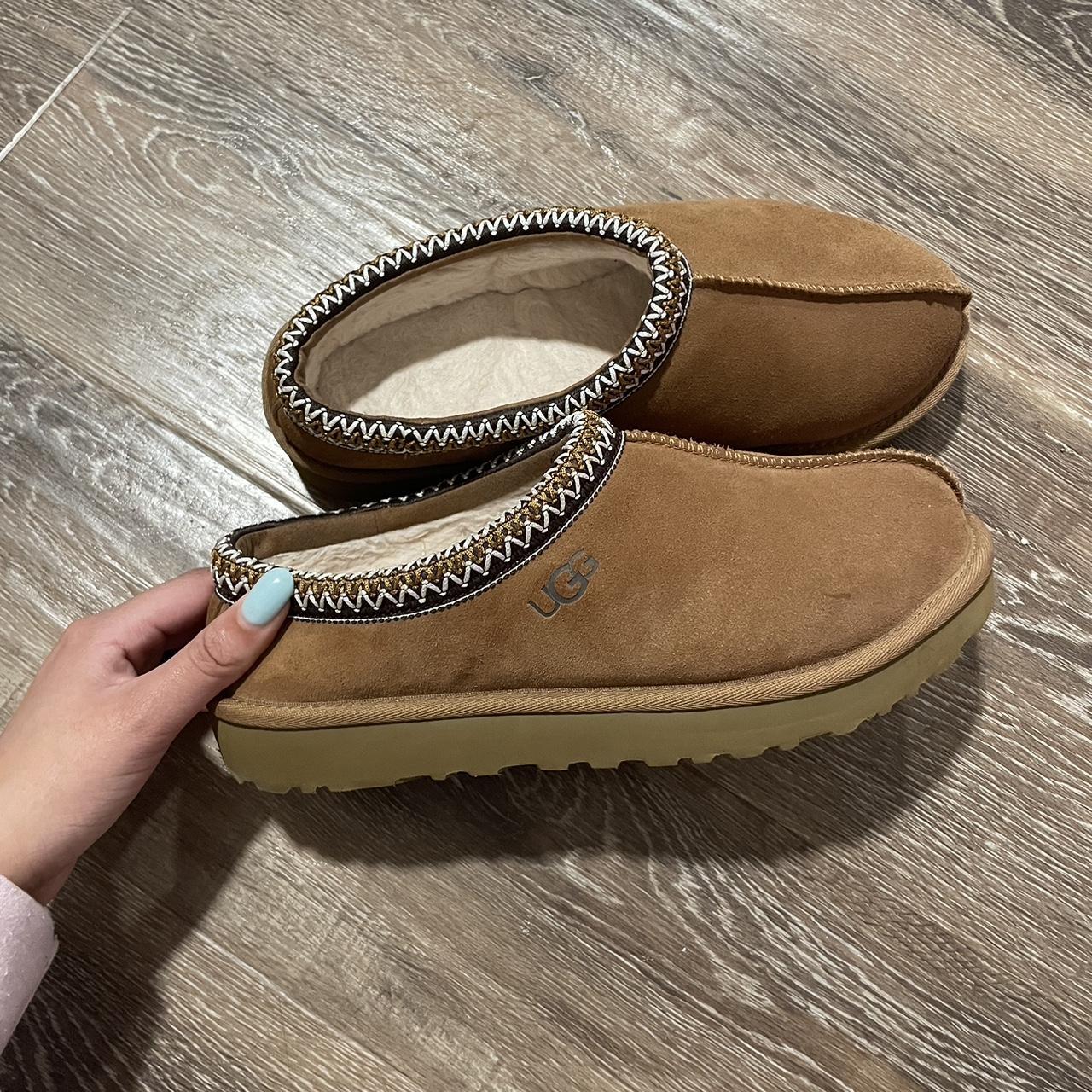 UGG tasman women’s size 9 :) only worn a few times... - Depop