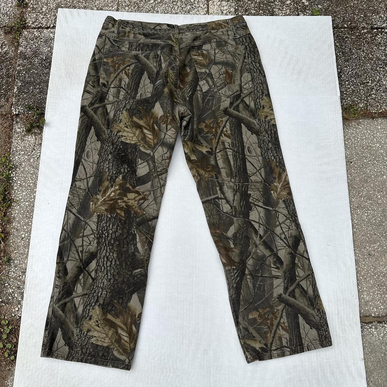 Realtree Men's Green and Brown Jeans | Depop