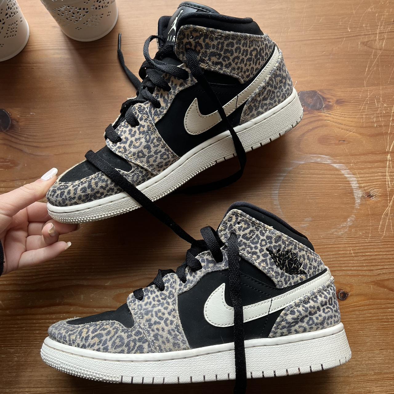 leopard print air jordan 1 mid se, size 4, great | Depop