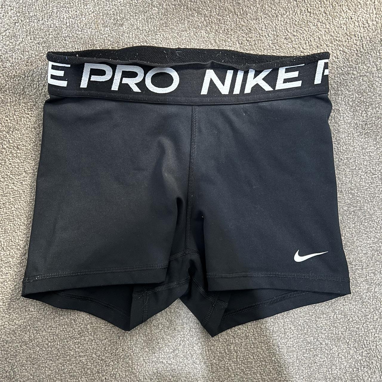 grey nike pro shorts 3 inch