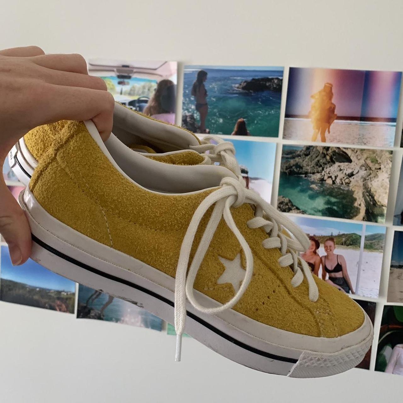 Converse corduroy yellow online