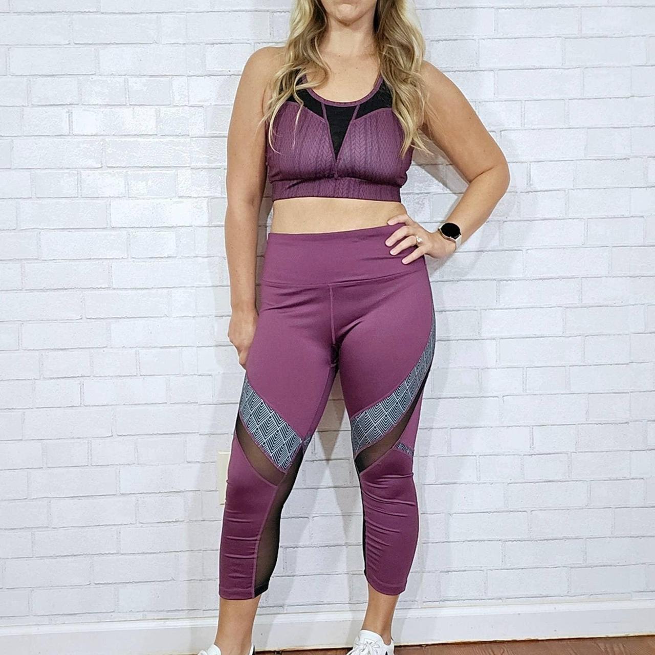 Matching sports bra and legging set from Fit2Run.