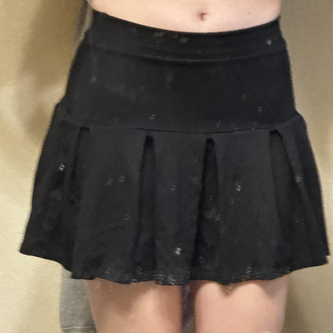 Papaya Women's Black Skirt Depop