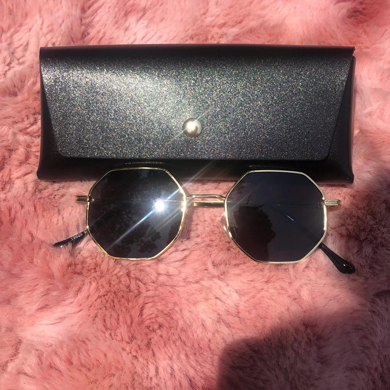 ASOS Women's Black and Gold Sunglasses Depop