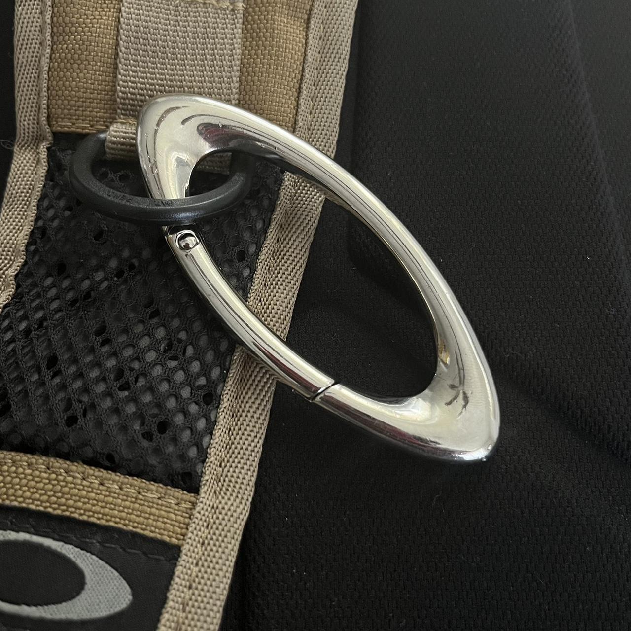 SOLD OUT! Y2k Oval Carabiner 2oz heavyweight key | Depop