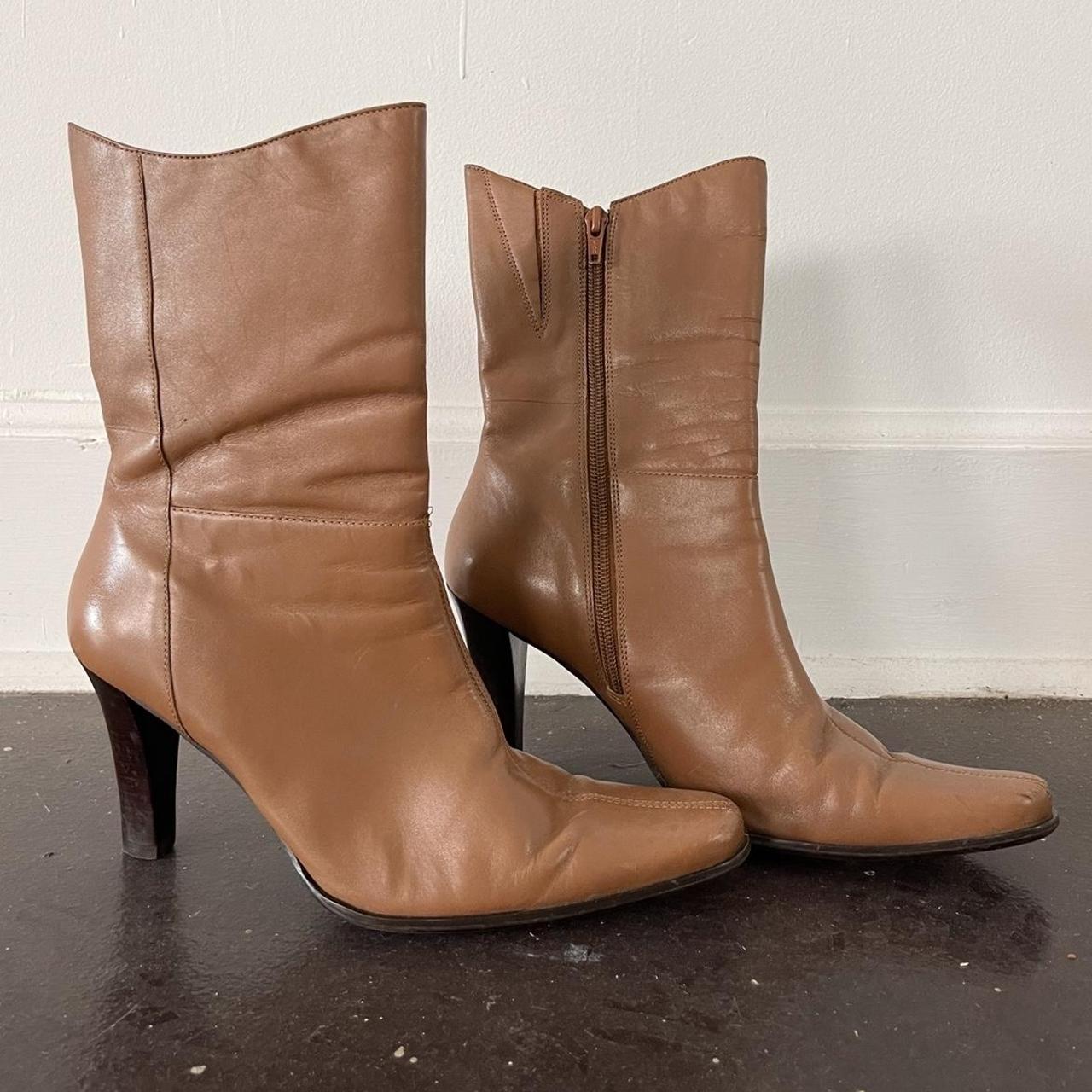 light-brown-leather-boots-preloved-00-s-depop