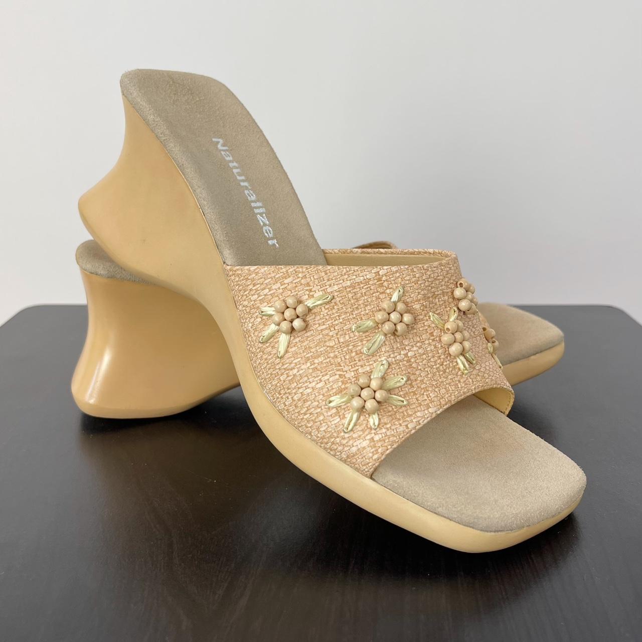 naturalizer sandals