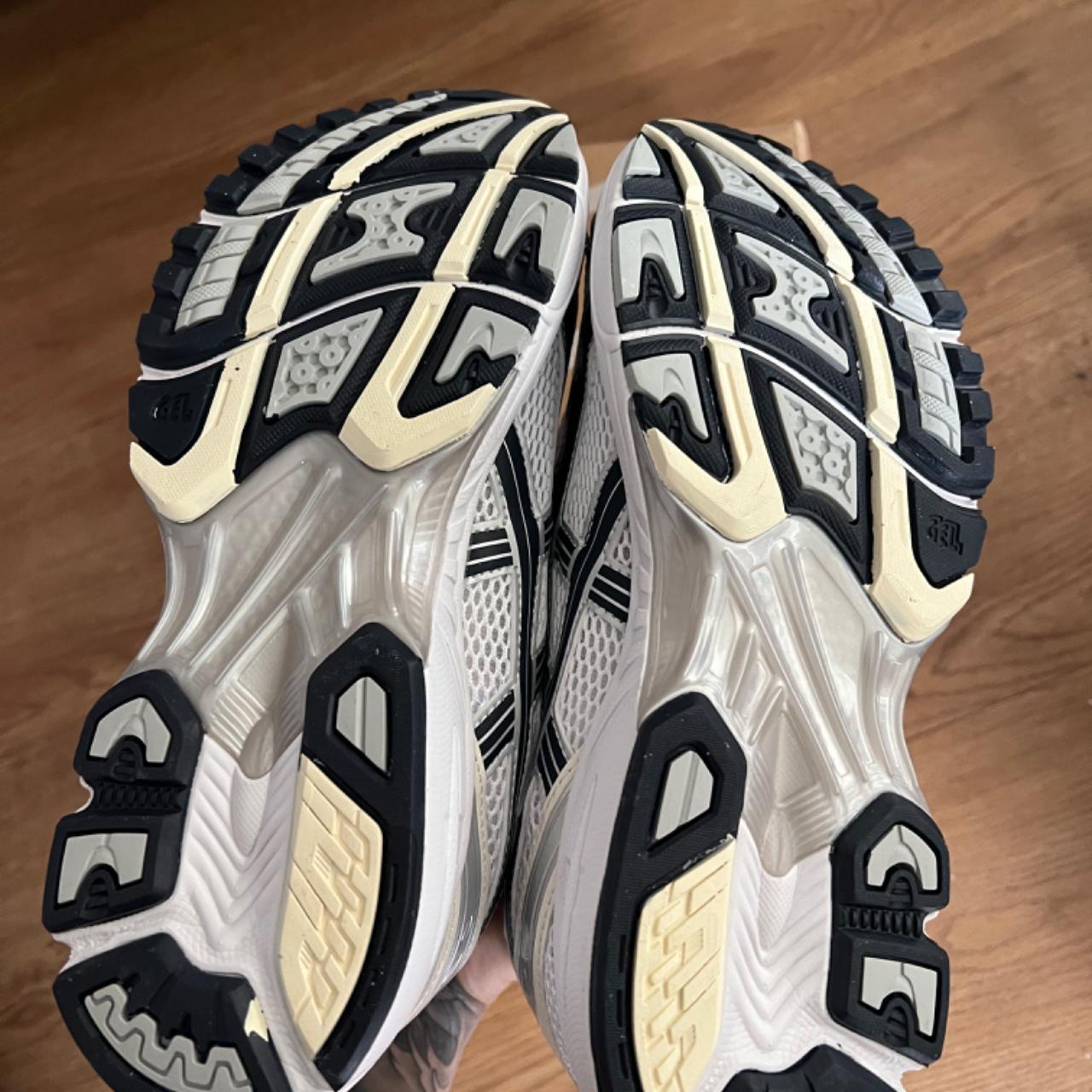 asics gel kenun white