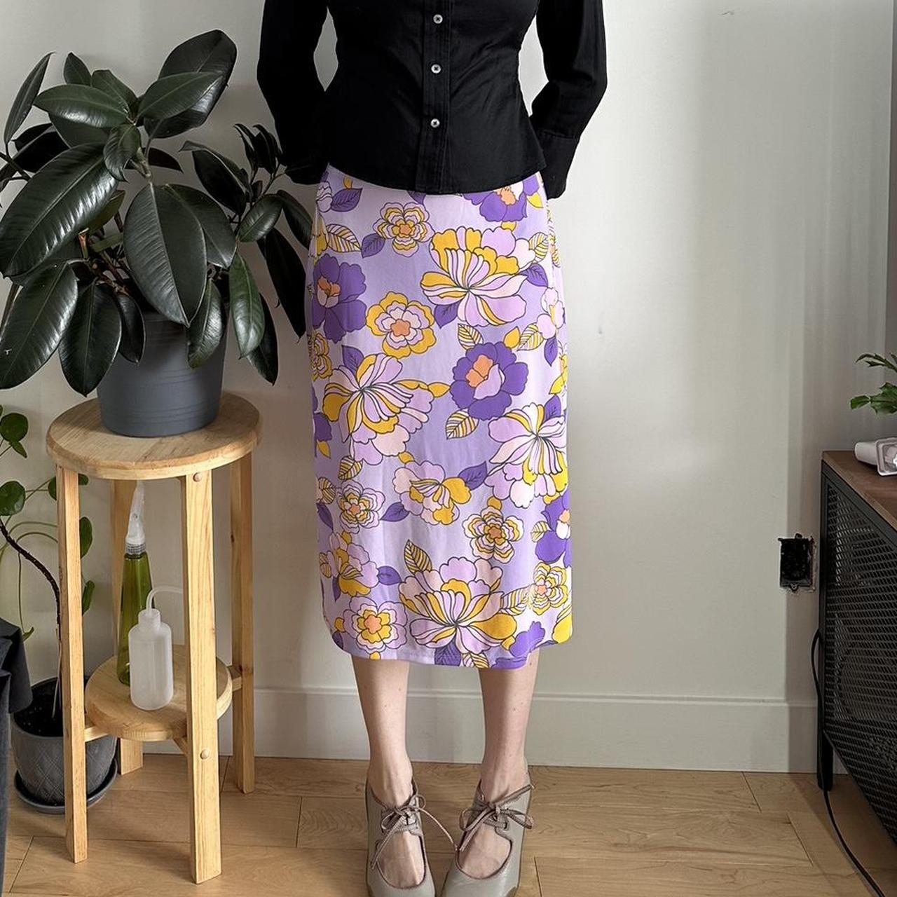 Vintage lilac patterned midi skirt Msg for Depop