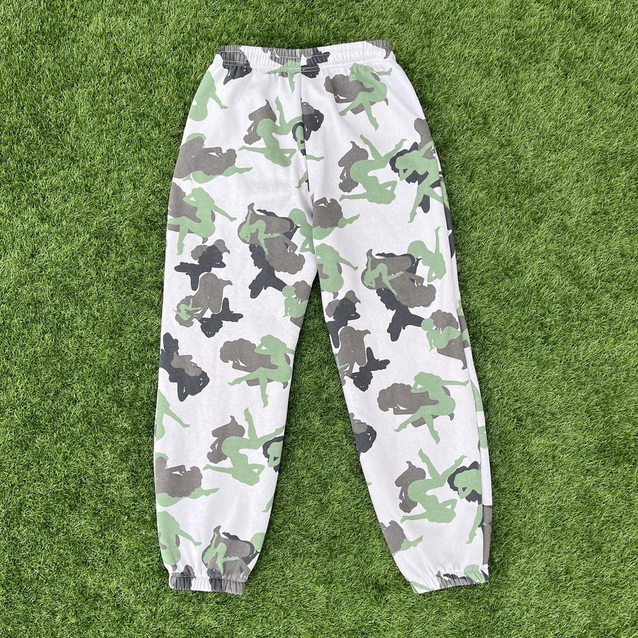 camo joggers 💜🤍 - Depop